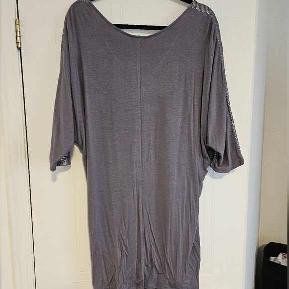 Silver metallic and grey dress fits womens XL stretchy midi NWT - Picture 3 of 3